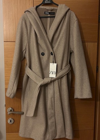 xl Beden camel Renk ZARA KAPÜŞONLU VE KUŞAKLI YUMUŞAK KABAN