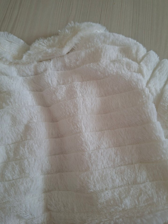 Kız Çocuk Beyaz Kürk Detaylı Bolero - Görsel 3