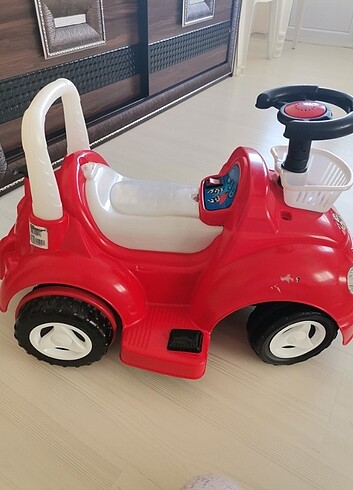 Beden Pilsan Tombik Akülü Araba