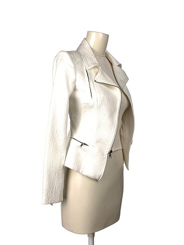 BCBG Maxazria BCBG Maxazria Blazer %70 İndirimli.