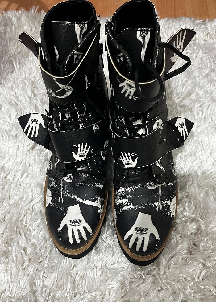 Siyah bot - Görsel 3