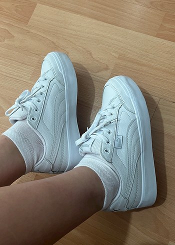 Beyaz Kadın Spor Ayakkabı - Görsel 2