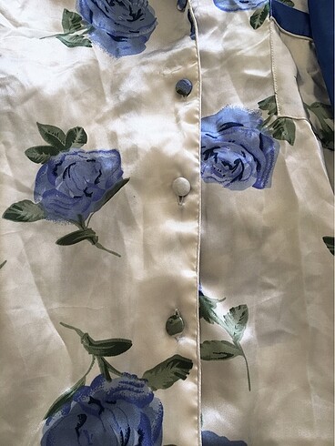 Saten pijama takımı - Görsel 5