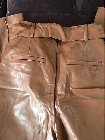 Taba deri kemerli pantolon - Görsel 7