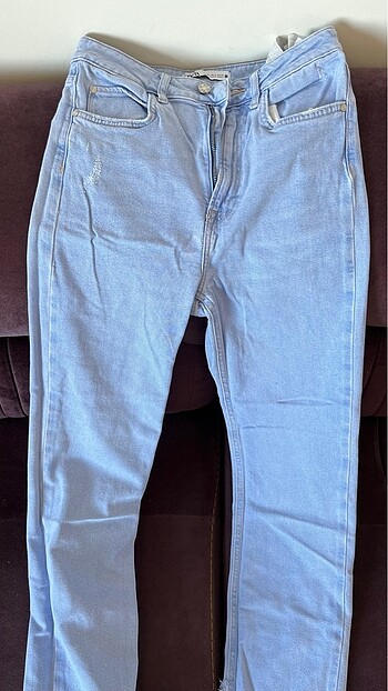 Zara paçası yırtmaç jean