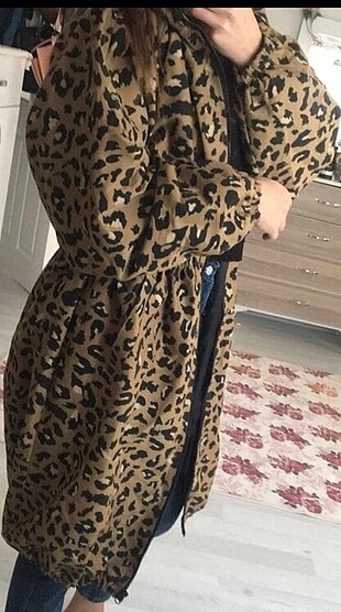 universal Beden Leopar Desenli Trençkot