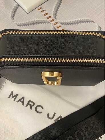  Beden siyah Renk Marc jacobs çanta