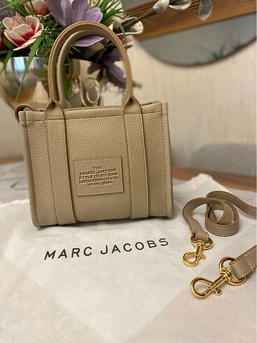  Beden camel Renk Marc jacobs tote bag çanta