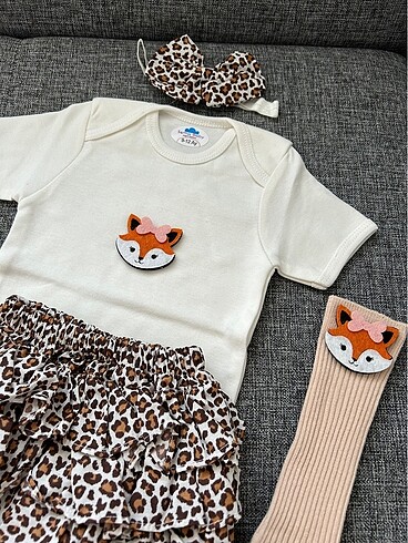 Kız bebek leopar takım