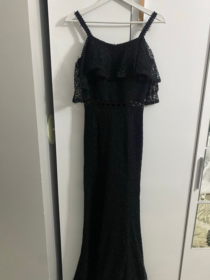 Dantel Detaylı Siyah Uzun Abiye Elbise - Görsel 3