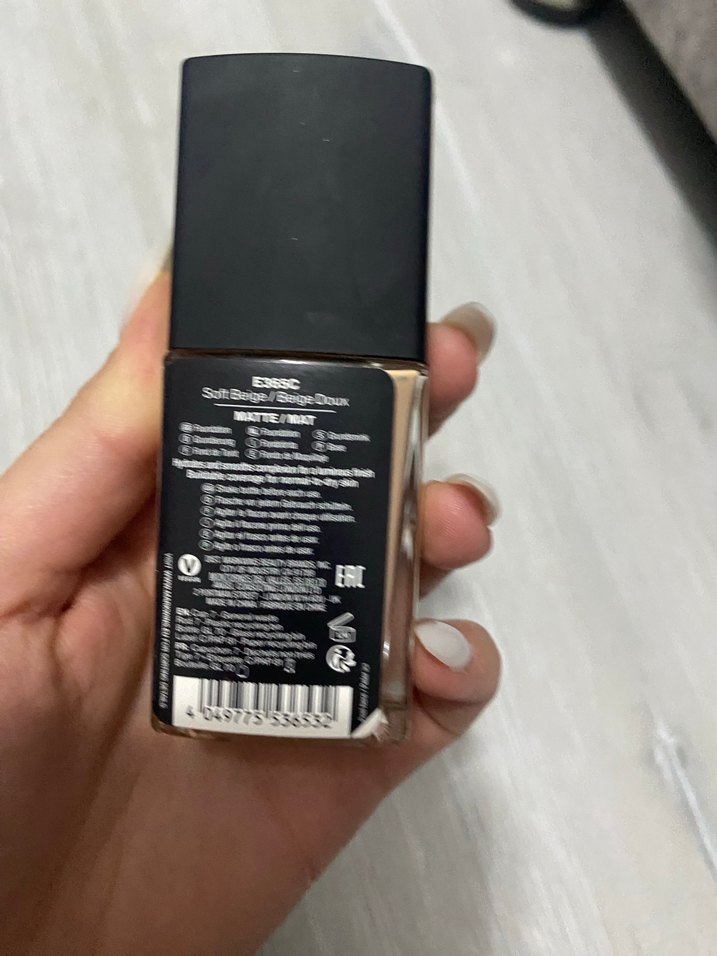 Wet n Wild Mat Fondöten Soft Beige - Görsel 2