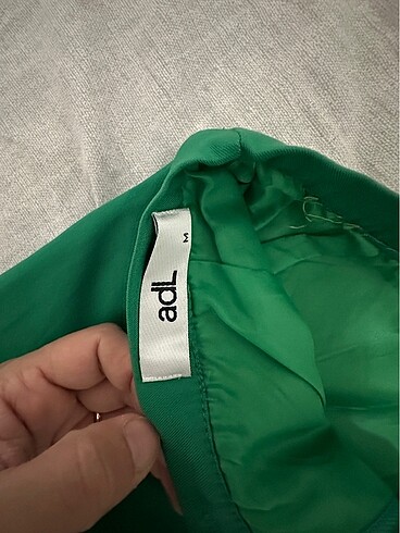 Adl mini etek - Görsel 3