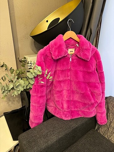 Peluş pembe mont