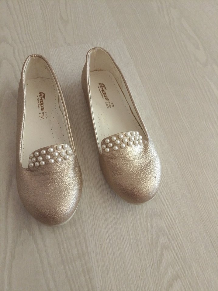 Kız Çocuk Parlak Altın Renk Babet Ayakkabı - Görsel 3