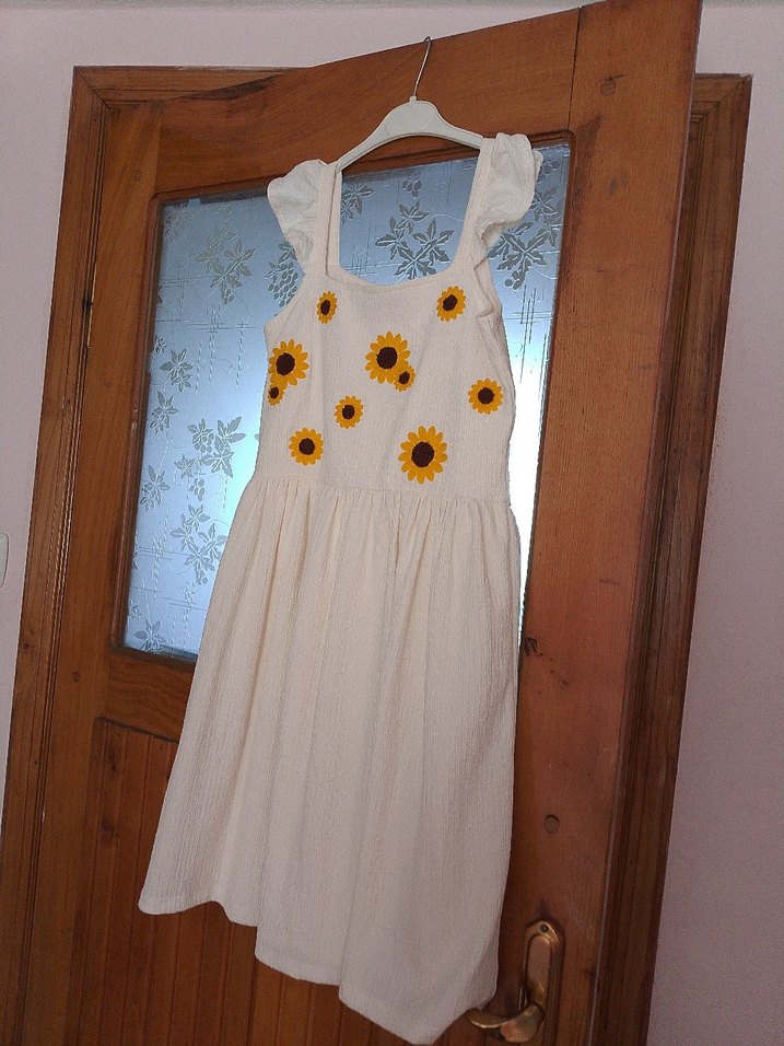 Nakışlı Beyaz Bohem Kız Elbisesi - Görsel 4