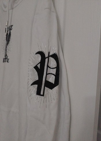 Beyaz Kapüşonlu Baskılı Kadın Sweatshirt - Görsel 3