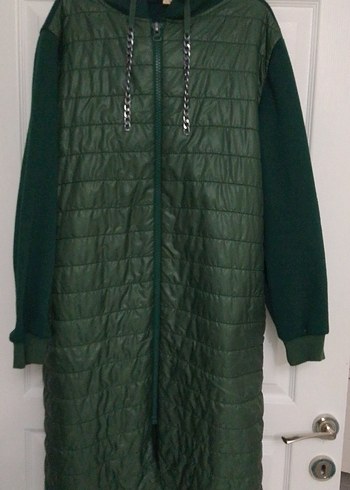 Zincir Detaylı Uzun Yeşil Kapüşonlu Kadın Ceket - Görsel 2