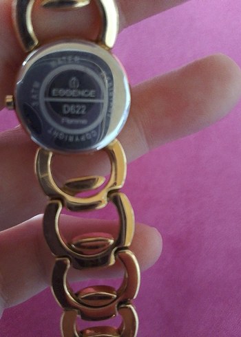 Zincir Detaylı Parlak Altın Kadın Saati - Görsel 5