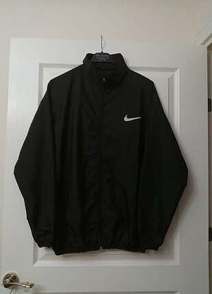 Nike yağmurluk 