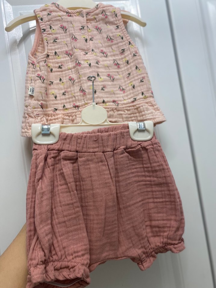 Pembe Nakışlı Fırfırlı Bebek Kız Takımı 3/6 - Görsel 2