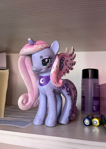 Pastel Mor Kanatlı Unicorn Figürü
