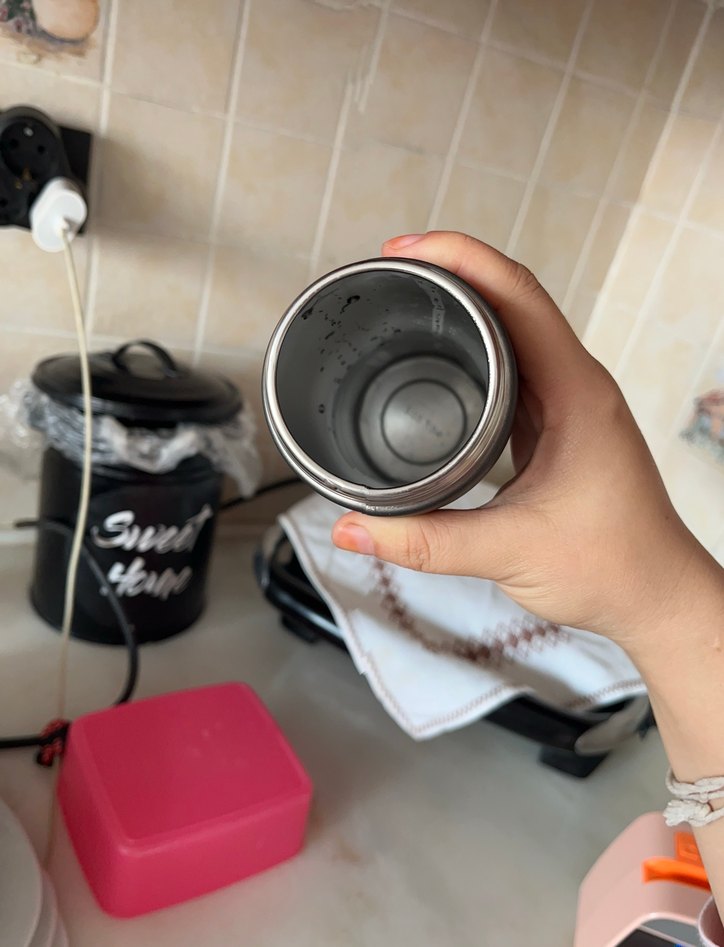 Siyah çocuk termos şişesi - Görsel 4