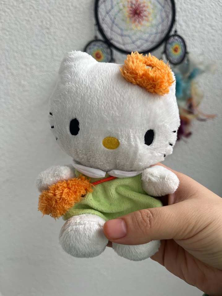 Beyaz ve Pastel Renkli Peluş Oyuncak - Görsel 4