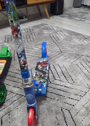 Renkli 2 Tekerlekli Katlanabilir Çocuk Scooter - Görsel 5