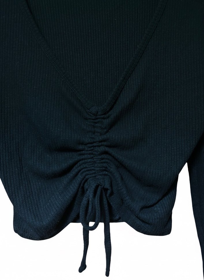 Siyah büzgülü crop - Görsel 2