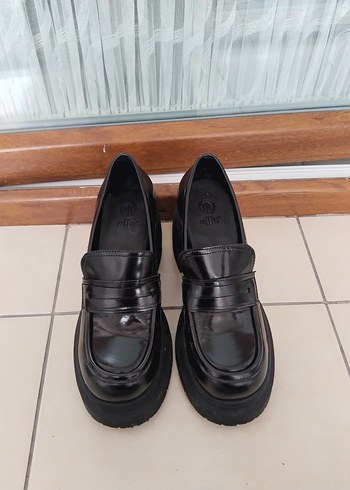 Elle GOTH Siyah Rugan Platform Topuklu Kadın Loafer