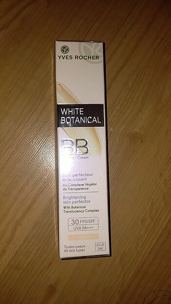 Yves Rocher white botanical BB cream 30 spf light