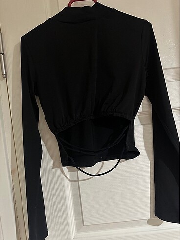 Arka dekolteli crop - Görsel 2