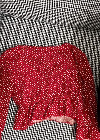 Kırmızı Puantiyeli V Yakalı Kadın Bluz - Görsel 2