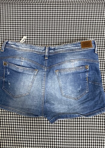 Kadın Koyu Mavi Mini Denim Şort - Görsel 2