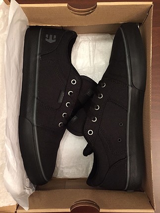 ETNİES BARGE LS BLACK GUM SIFIR FATURALI 42,5