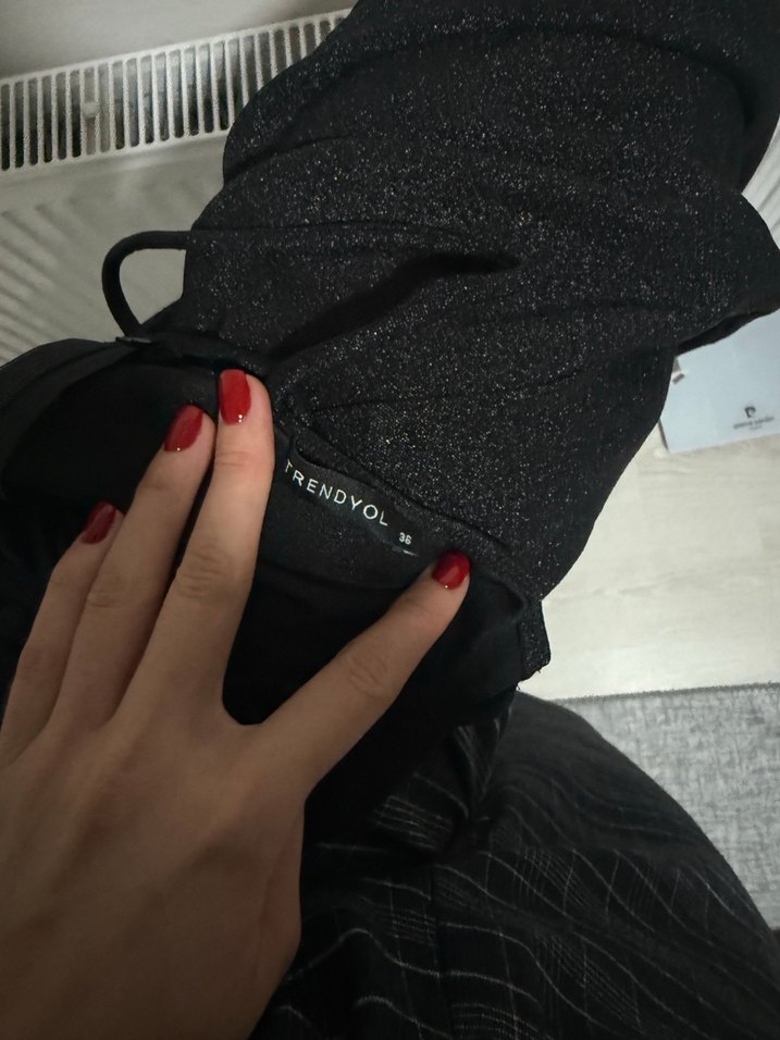 Siyah Yaka Detaylı Uzun Abiye Elbise - Görsel 4