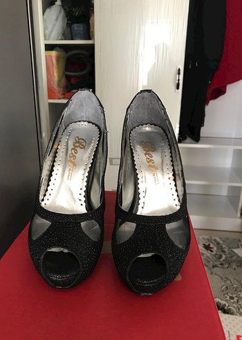 Topuklu ayakkabı - Görsel 2