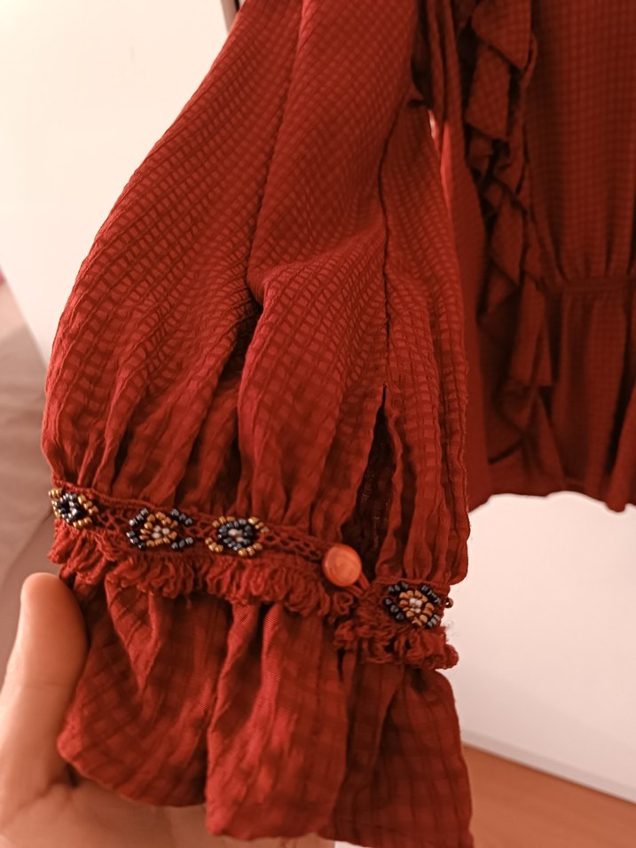 Kırmızı Fırfırlı Uzun Kollu Bluz - Görsel 2