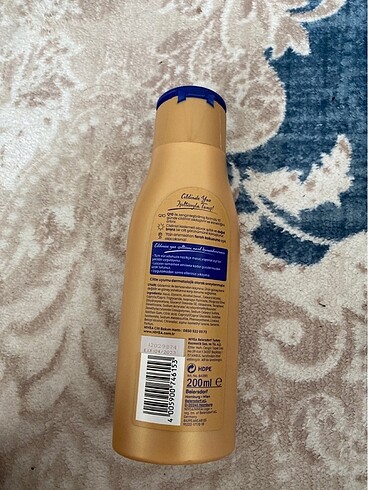 Nivea Nivea vucut sikilastirici losyon