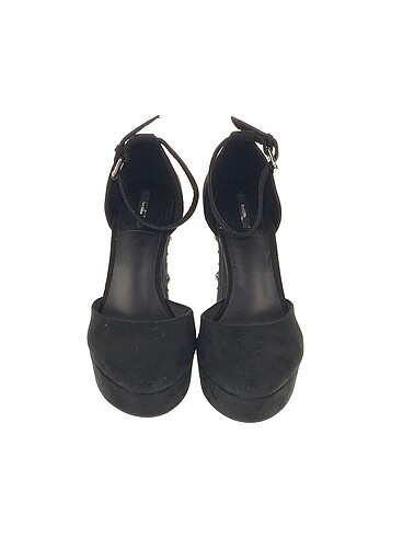 38 Beden Bershka Platform %70 İndirimli.