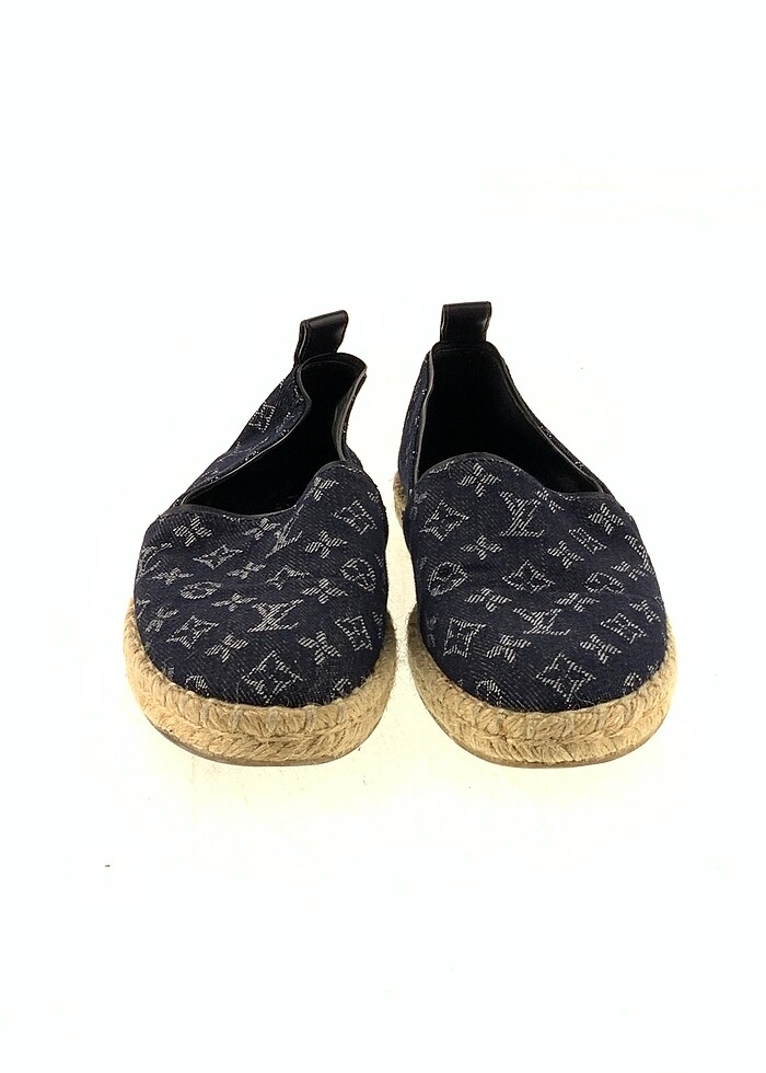 Louis Vuitton Espadril %70 İndirimli. - Görsel 3