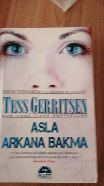 Tess Gerritsen Asla Arkana bakma 