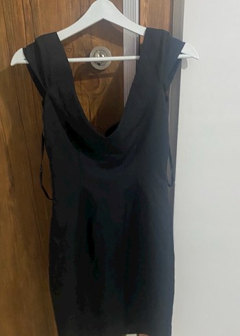 Siyah V Yaka Drapeli Midi Elbise - Görsel 2