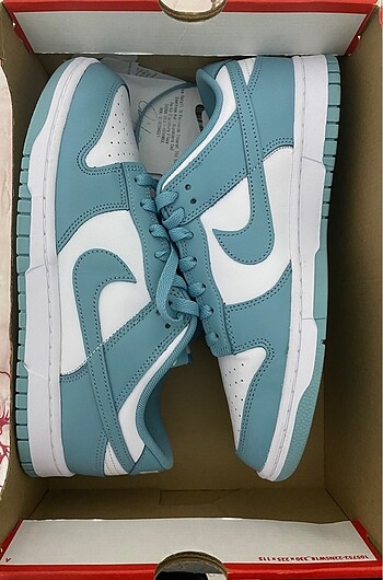 Nike Dunk Low Retro