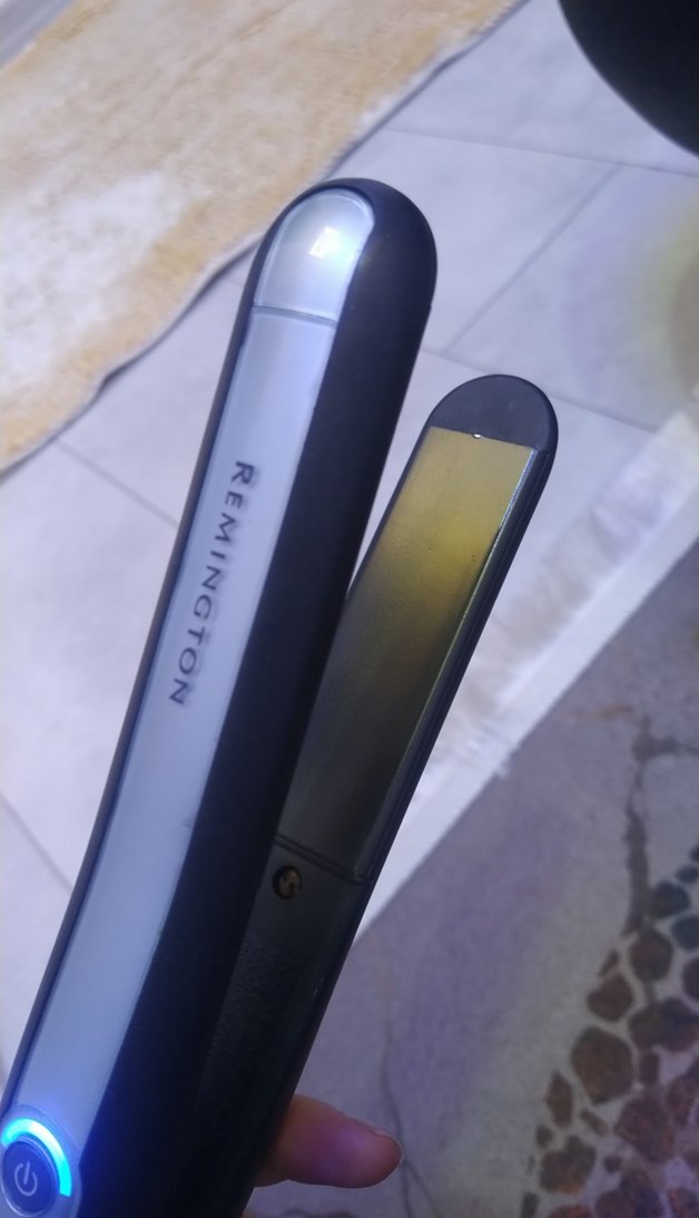 Remington Dijital Ekranlı Siyah Saç Düzleştirici - Görsel 2