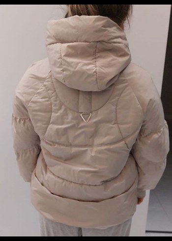 owersize kadın şişme mont - Görsel 3