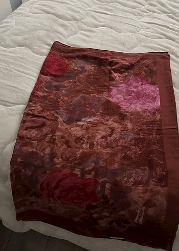 Bordo İpek Görünümlü Dökümlü Kadın Şal - Görsel 2