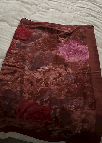 Bordo İpek Görünümlü Dökümlü Kadın Şal - Görsel 3