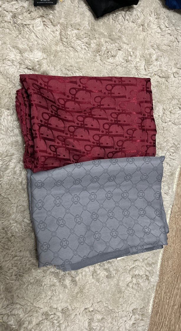 Kadın Bordo ve Gri Şal - Görsel 2