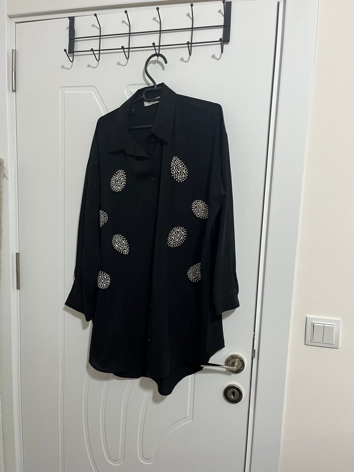 Nakışlı Siyah Uzun Kollu Kadın Gömlek - Görsel 2